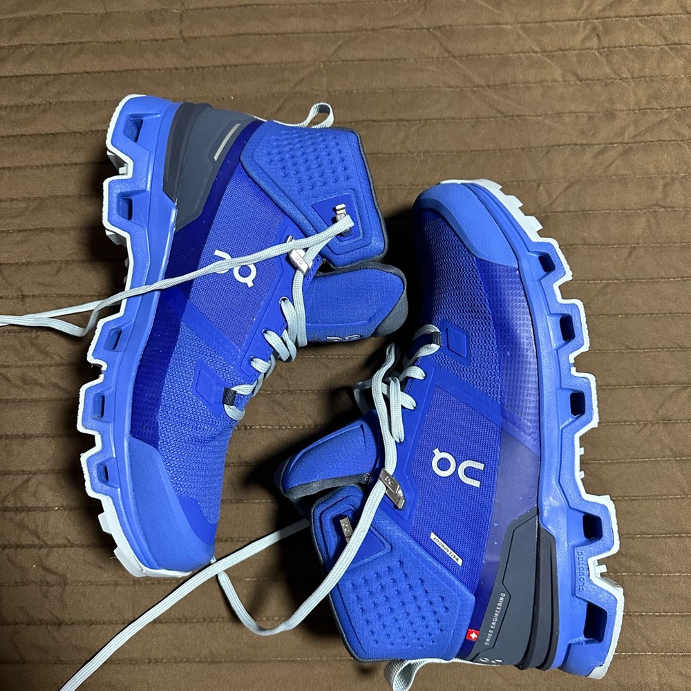 Oncloud Hiking Boots Cloudrock 2 Waterproof Size 8.5 US Mens